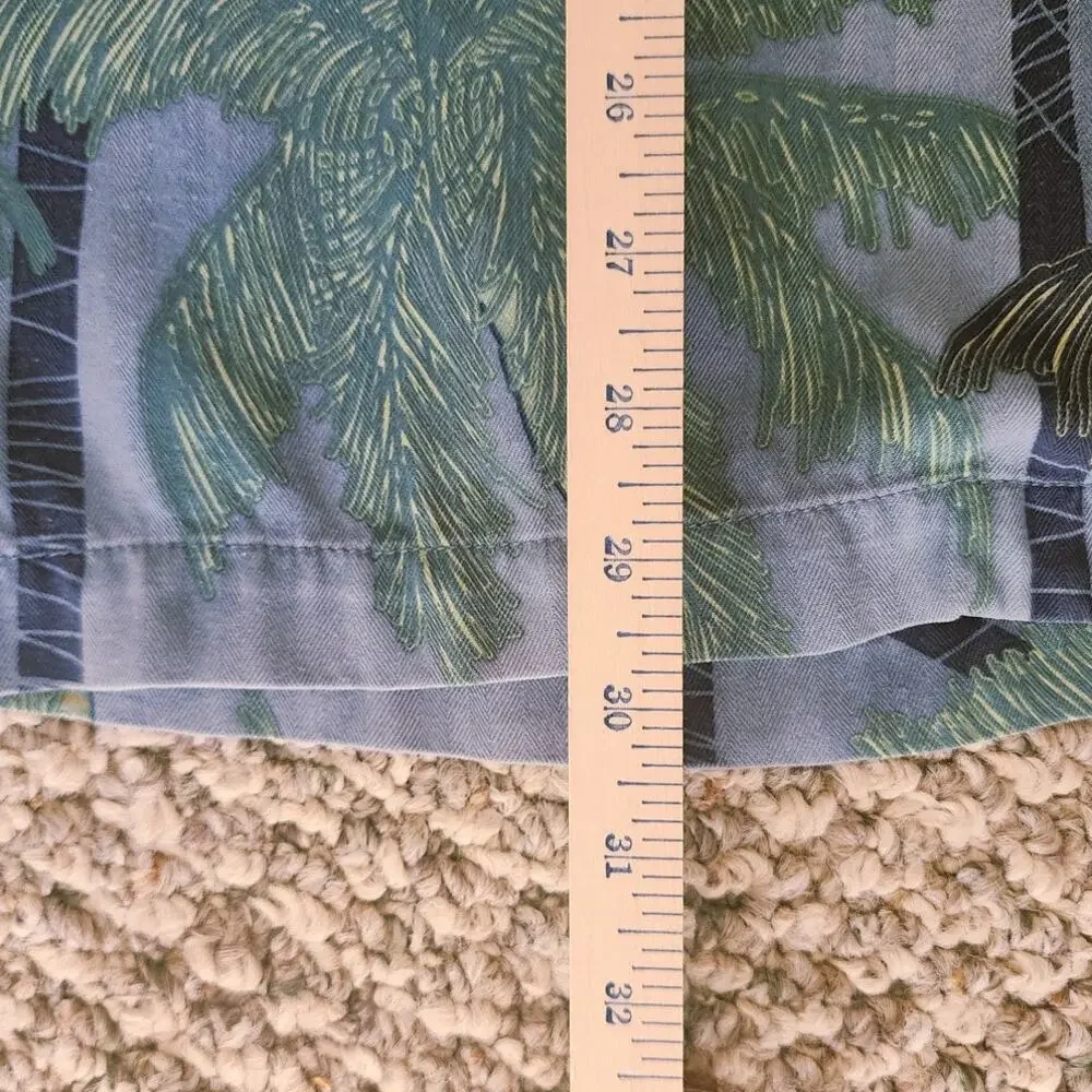 Tommy Bahama Men's XL Hawaiian 100% Silk Camp Shirt Tropical Vacation Travelwear - Picture 4 of 5